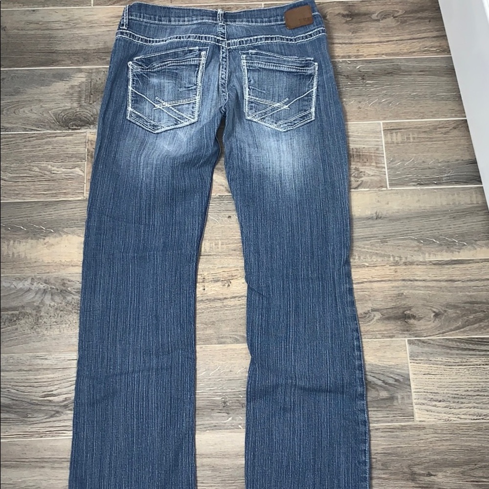 Buckle jeans